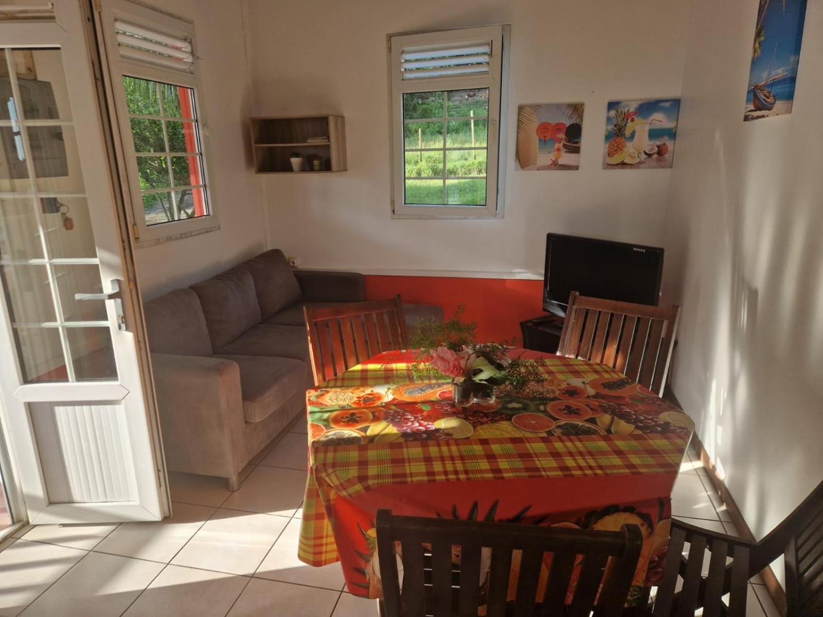 Bungalows Corail, F3 Avec Piscine A Sainte Luce Exterior foto